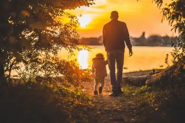 image of dad and child - parental alienation Bournemouth